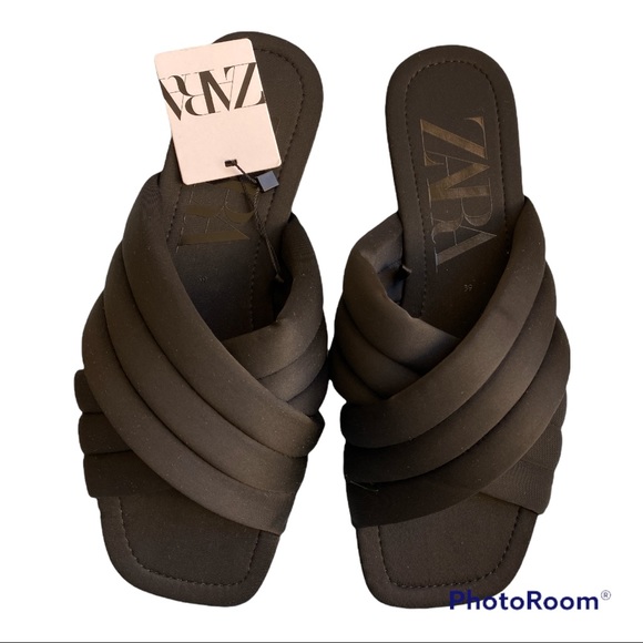 ZARA PUFFER SANDALS BLACK BRAND NEW